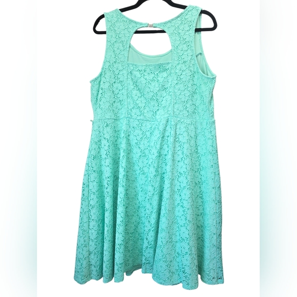 Lane Bryant Mint Lace Fit & Flare Dress Size 18 Sleeveless Lined NWT Plus Size - Picture 2 of 9